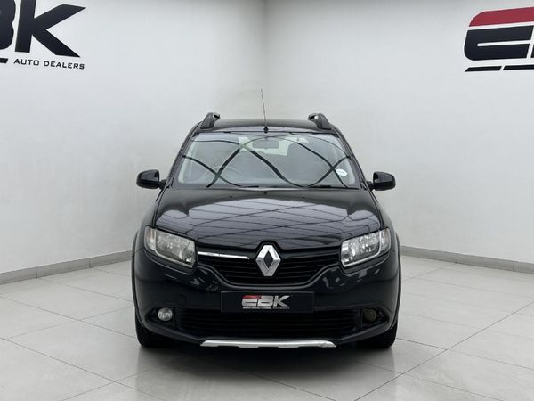 2015-Renault-Sandero-900T-Stepway image:1