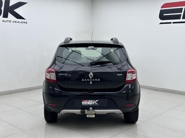 2015-Renault-Sandero-900T-Stepway image:4