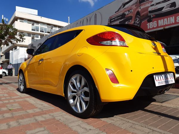 2013-Hyundai-Veloster-16-GDi-Executive image:10
