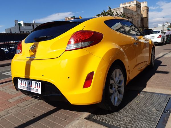 2013-Hyundai-Veloster-16-GDi-Executive image:12