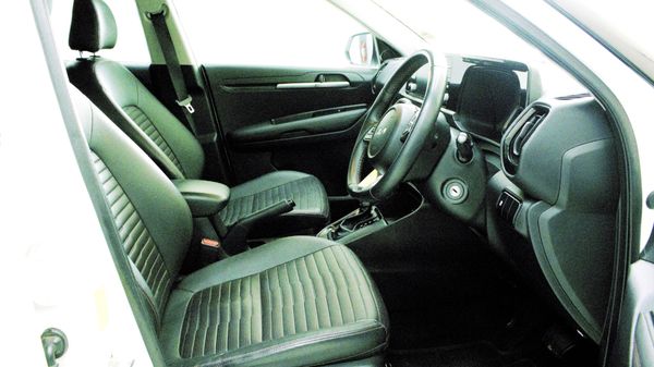 2022-Kia-Sonet-10T-EX-Auto image:6