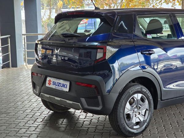 2025-Mahindra-XUV-3XO-12T-MX2-Auto image:9