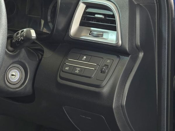 2025-Mahindra-XUV-3XO-12T-MX2-Auto image:20