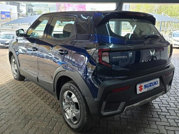 2025-Mahindra-XUV-3XO-12T-MX2-Auto image:6