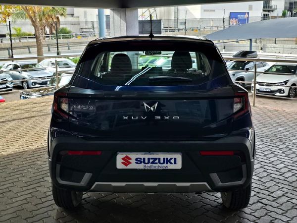 2025-Mahindra-XUV-3XO-12T-MX2-Auto image:7
