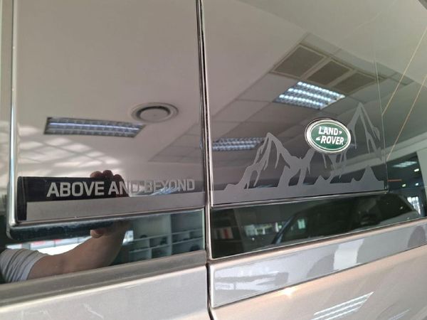 2023-Land-Rover-Defender-110-D300-SE-X-Dynamic-221kW image:16