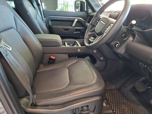 2023-Land-Rover-Defender-110-D300-SE-X-Dynamic-221kW image:18