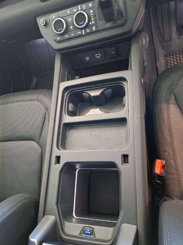 2023-Land-Rover-Defender-110-D300-SE-X-Dynamic-221kW image:22