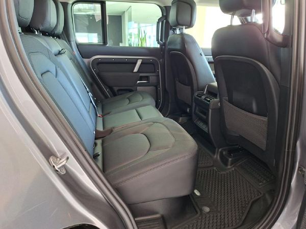 2023-Land-Rover-Defender-110-D300-SE-X-Dynamic-221kW image:26