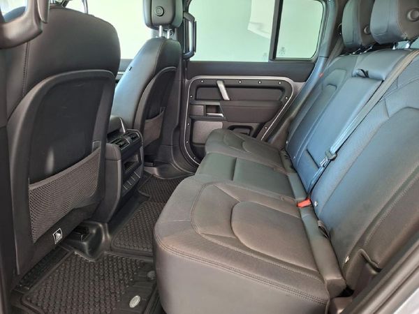 2023-Land-Rover-Defender-110-D300-SE-X-Dynamic-221kW image:28