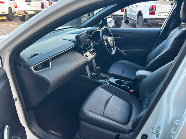 2021-Toyota-Corolla-Cross-2021-Toyota-Corolla-Cross-XS-AT image:10