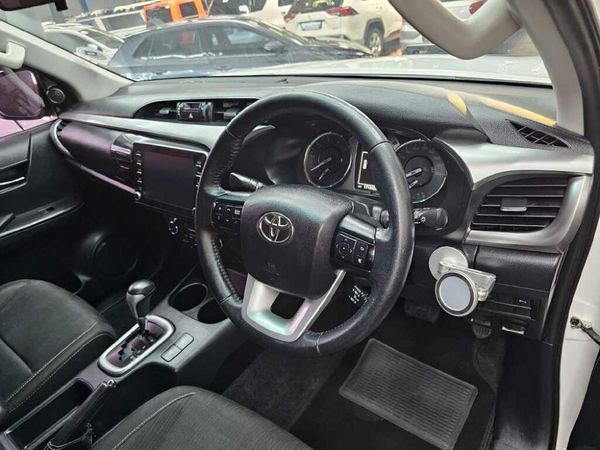 2021-Toyota-Hilux-28-GD-6-Raider-4x4-Auto-Double-Cab image:11