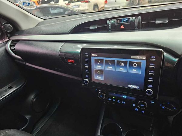 2021-Toyota-Hilux-28-GD-6-Raider-4x4-Auto-Double-Cab image:14