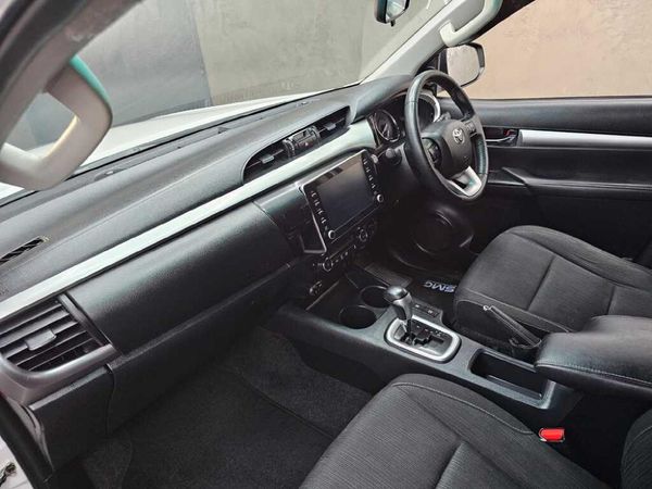 2021-Toyota-Hilux-28-GD-6-Raider-4x4-Auto-Double-Cab image:15