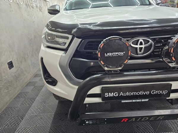 2021-Toyota-Hilux-28-GD-6-Raider-4x4-Auto-Double-Cab image:3