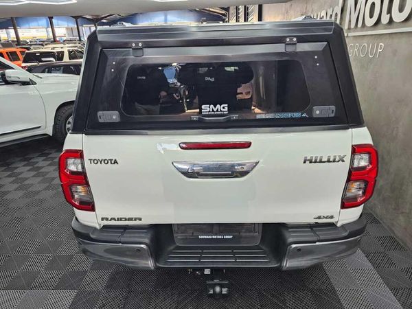 2021-Toyota-Hilux-28-GD-6-Raider-4x4-Auto-Double-Cab image:6
