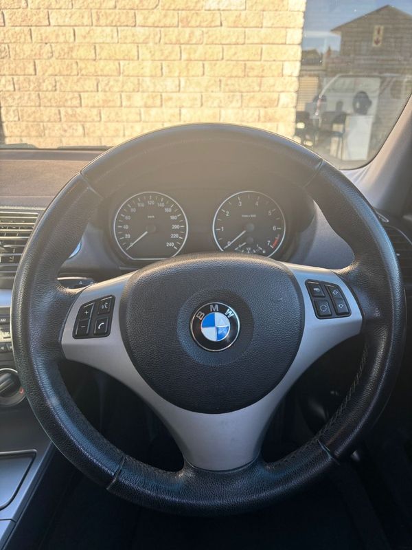 2007-BMW-1-Series-120i-5-dr-Auto image:13