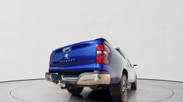 2023-Peugeot-Landtrek-19D-Allure-Double-Cab-Auto image:15