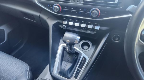 2023-Peugeot-Landtrek-19D-Allure-Double-Cab-Auto image:20