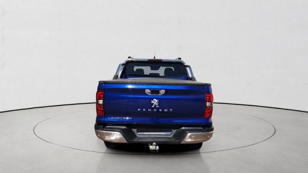 2023-Peugeot-Landtrek-19D-Allure-Double-Cab-Auto image:3