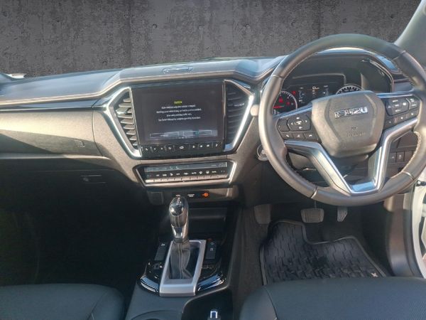 2024-Isuzu-D-Max-30-DDI-V-Cross-HR-Auto-Double-Cab image:17