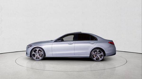 2022-Mercedes-Benz-C-Class-C-220d-Auto image:9