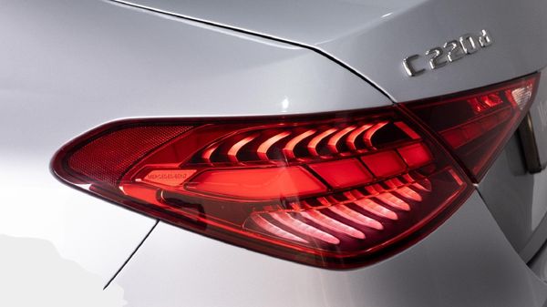2022-Mercedes-Benz-C-Class-C-220d-Auto image:13
