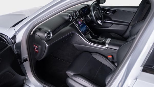 2022-Mercedes-Benz-C-Class-C-220d-Auto image:15