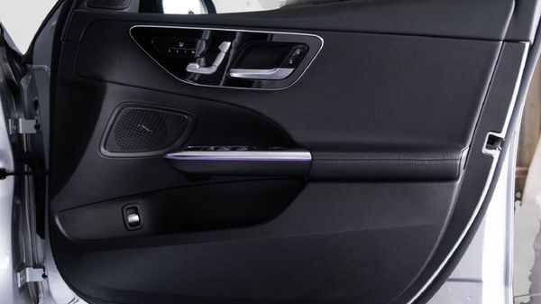 2022-Mercedes-Benz-C-Class-C-220d-Auto image:20