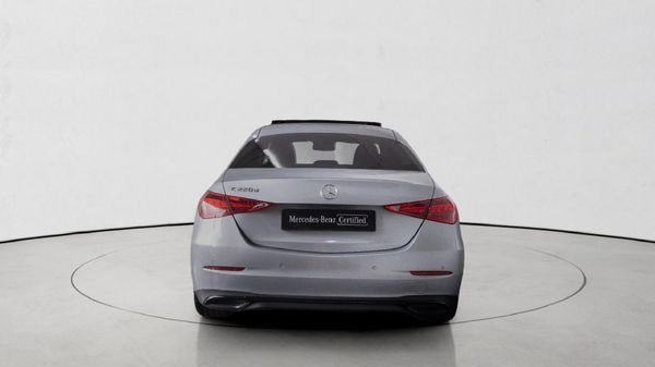 2022-Mercedes-Benz-C-Class-C-220d-Auto image:3