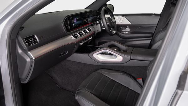 2024-Mercedes-Benz-GLE-Coupe-400d-4Matic image:15