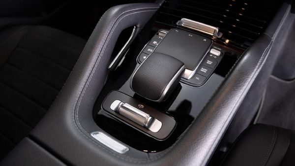 2024-Mercedes-Benz-GLE-Coupe-400d-4Matic image:17