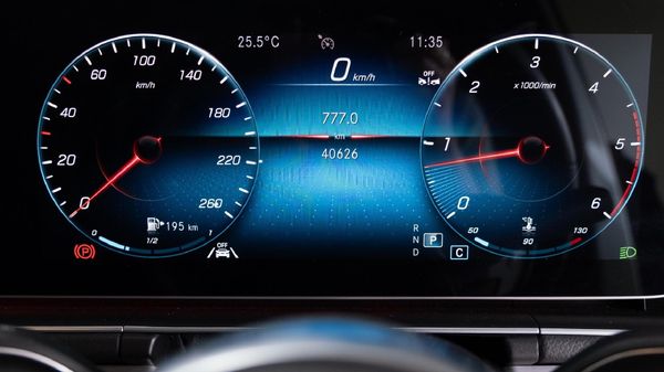 2024-Mercedes-Benz-GLE-Coupe-400d-4Matic image:5
