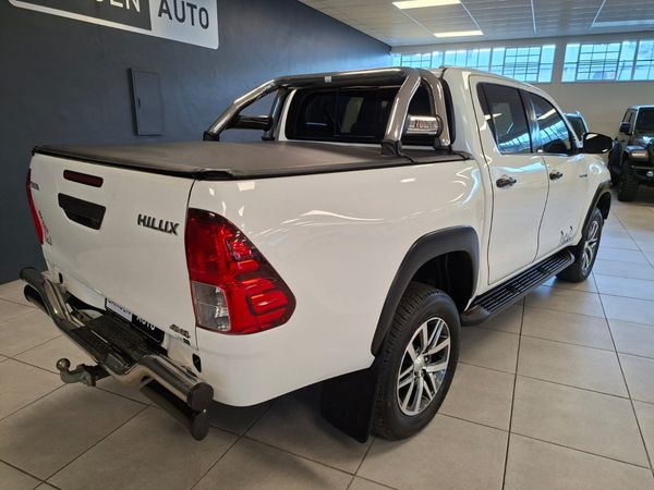 2018-Toyota-Hilux-28GD-6-Double-Cab-4x4-Raider-Dakar-Auto image:6