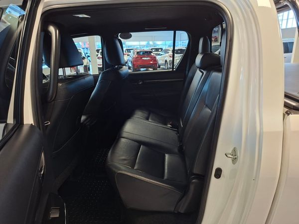 2018-Toyota-Hilux-28GD-6-Double-Cab-4x4-Raider-Dakar-Auto image:8