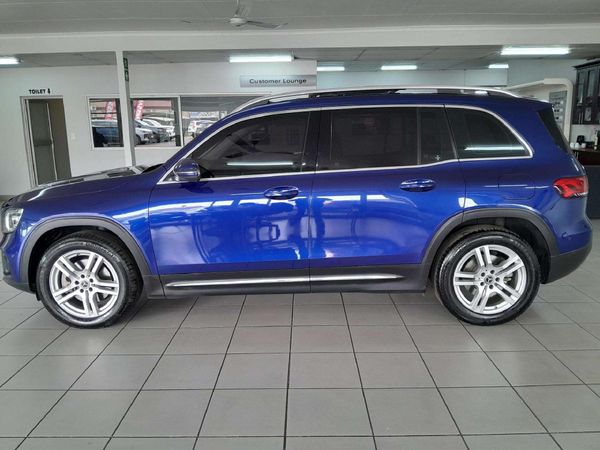 2021-Mercedes-Benz-GLB-220d-4Matic image:2
