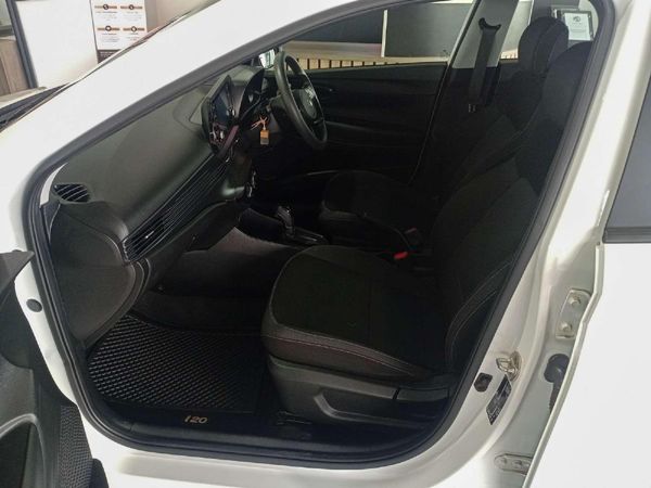 2021-Hyundai-i20-14-Motion-Auto image:10