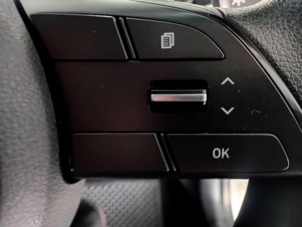 2021-Hyundai-i20-14-Motion-Auto image:16