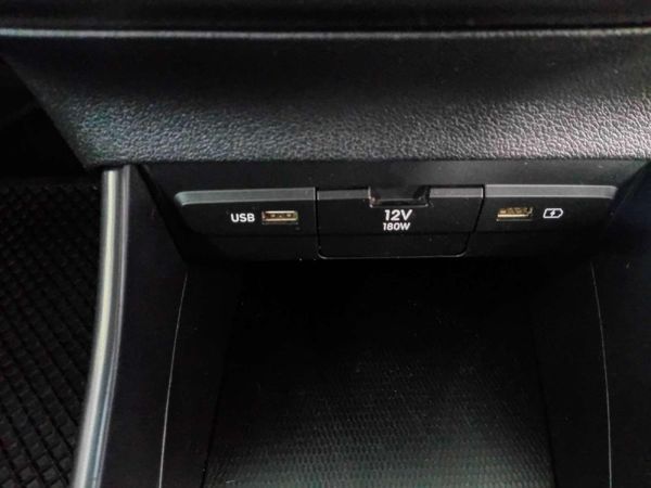 2021-Hyundai-i20-14-Motion-Auto image:17