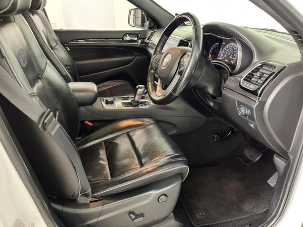 2022-Jeep-Grand-Cherokee-36-Overland image:9