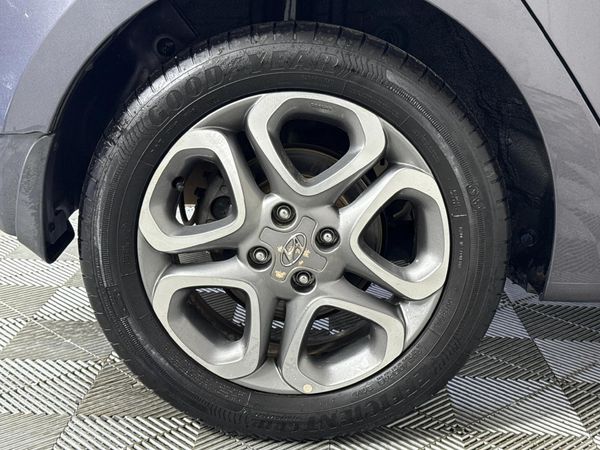 2018-Hyundai-i20-14-Fluid-Auto image:6