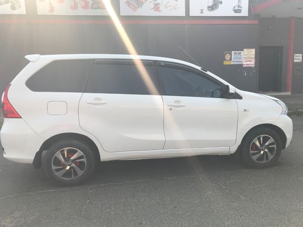 2017-Toyota-Avanza-15-SX image:4