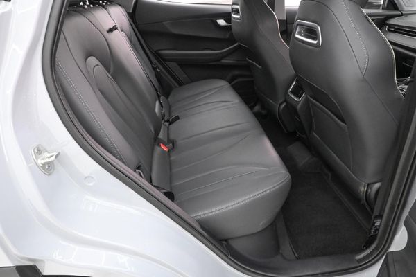 2026-Chery-Tiggo-Cross-15-Lit-CVT-Auto image:9