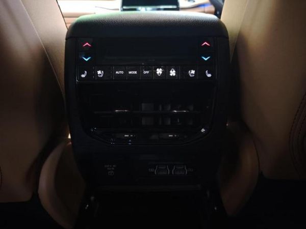 2022-Jeep-Grand-Cherokee-L-36L-Summit-Reserve image:18