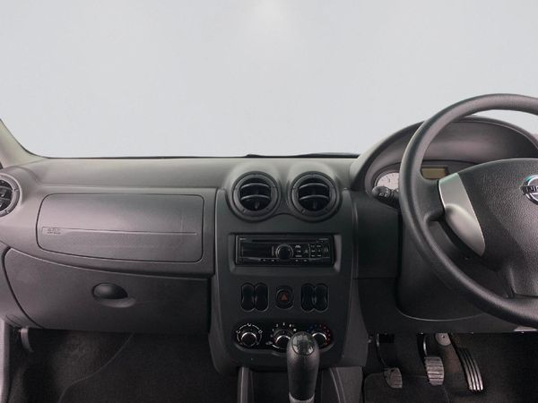 2023-Nissan-NP200-16 image:12