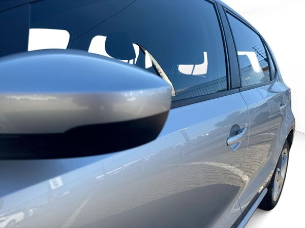 2024-Volkswagen-Polo-Vivo-14-Comfortline-5-dr image:18