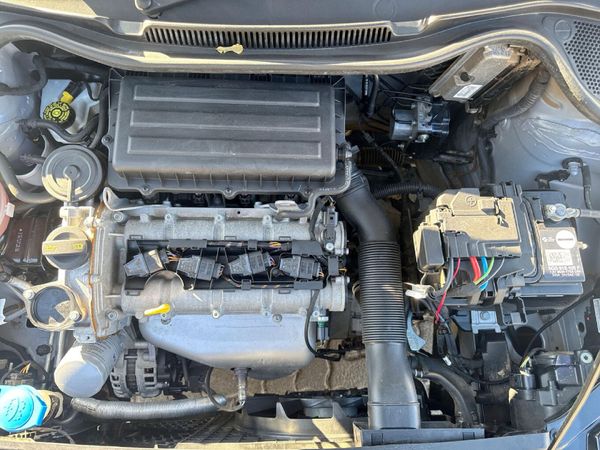 2024-Volkswagen-Polo-Vivo-14-Comfortline-5-dr image:8
