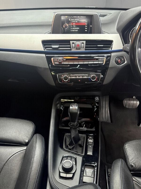 2016-BMW-X1-xDrive20i-M-Sport-Auto image:5
