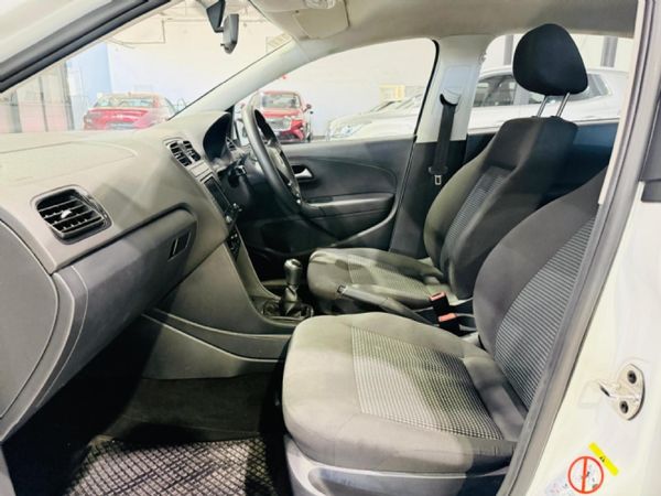 2022-Volkswagen-Polo-Vivo-14-Comfortline-5-dr image:6