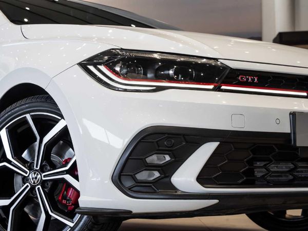 2023-Volkswagen-Polo-20-GTI-Auto-147kW image:4